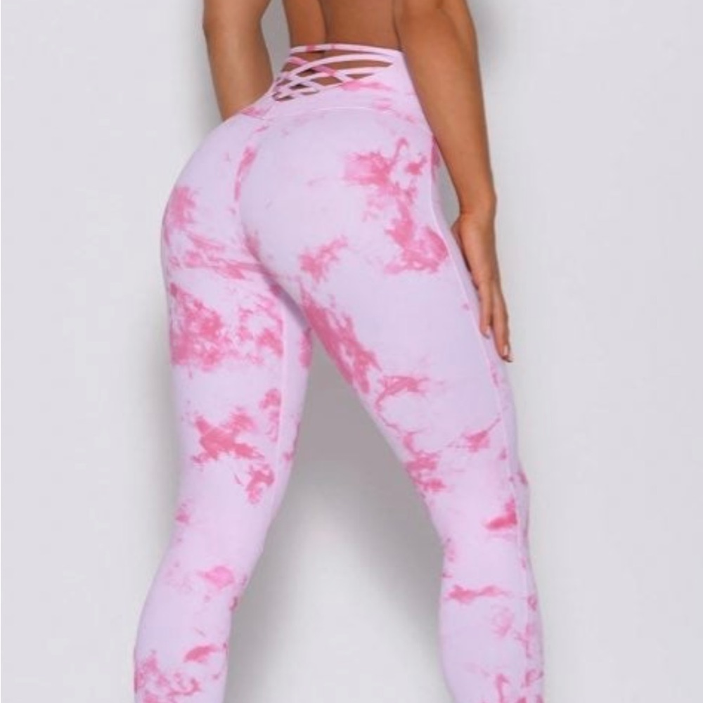 Bombshell Sportswear Cross My Heart Leggings